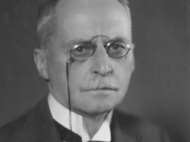 Egon Ritter von Schweidler (1873–1948), Physik