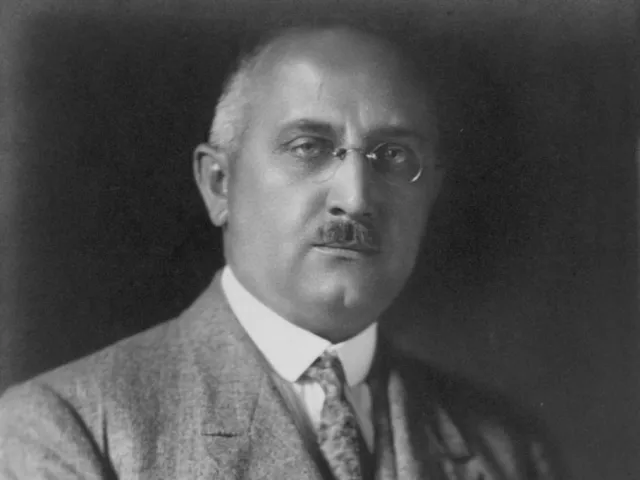 Ernst Späth (1886–1946), Chemie
