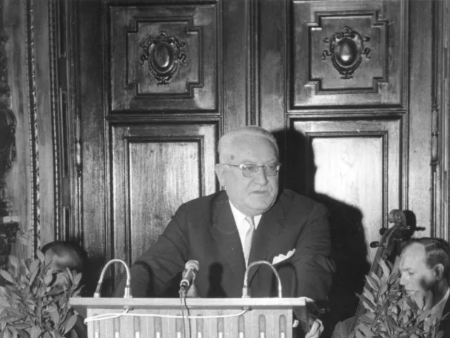 Erich Miksch bei der Verleihung der Ehrenbürgerschaft der Universität Wien