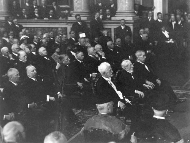 Ehrenpromotion der emeritierten Professoren Julius Wagner-Jauregg, Anton Eiselsberg und Hans Horst Meyer