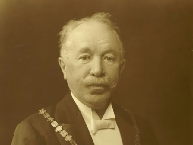 Adolf Menzel (1857–1938) als Rektor