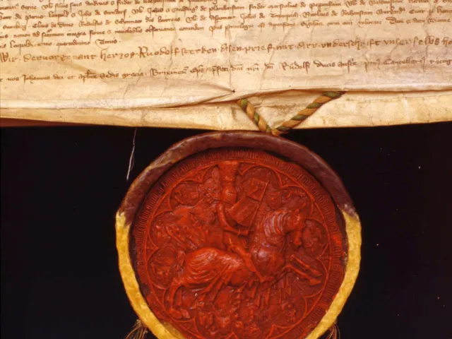 Großes Reitersiegel Herzog Rudolfs IV. am Stiftbrief der Universität Wien (lateinische Fassung), 1365