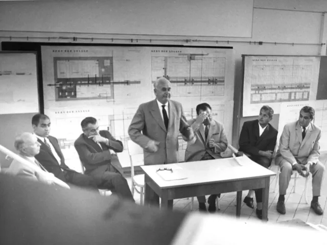 Präsentation der Pläne für das Neue Allgemeine Krankenhaus im Hörsaal der II. Chirurgischen Universitätsklinik, 1965