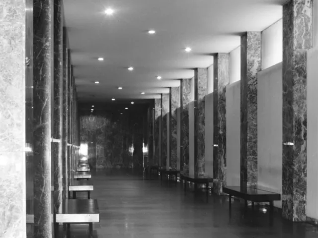 1962 NIG | Neues Institutsgebäude, Gang
