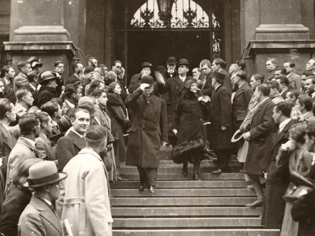 Rektor Rudolf Maresch (1868–1936) nach seiner Inauguration, 1931