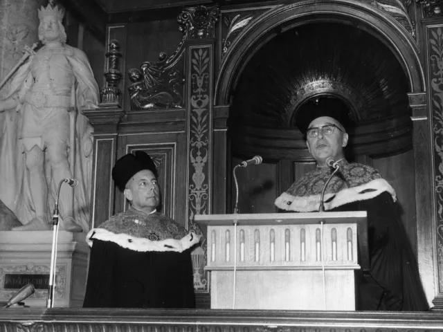 Feierliche Inauguration des neuen Rektors Nikolaus Hofreiter, mit dem abtretenden Rektor Karl Fellinger