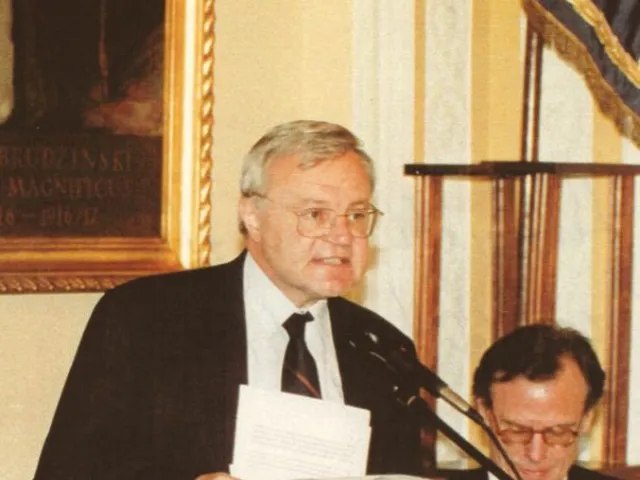 Wendelin Schmidt-Dengler (1942–2008), dahinter im Bild: Georg Winckler