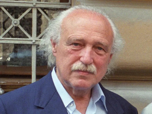 Kurt Schubert (1923–2007), bei der Gedenktafelenthüllung Frankgasse 1