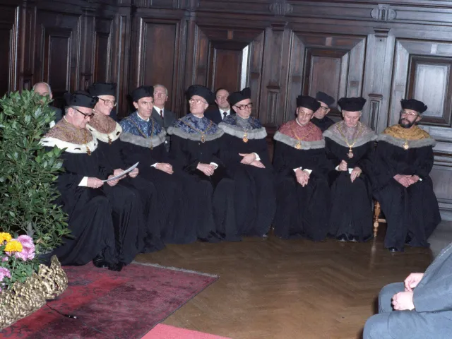 Rektoren und Dekane bei der Ernennung von Peter Henn zum Ehrenbürger der Universität Wien