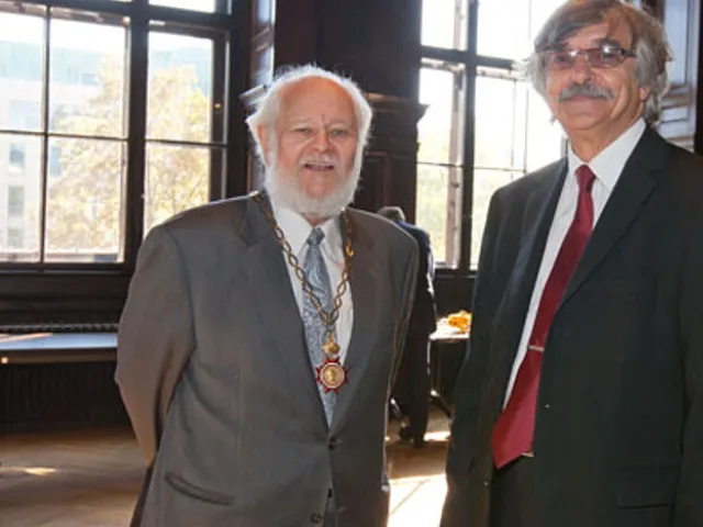 Inauguration des Rektors Heinz Engl: Altrektor Karl Rudolf Wernhart und Karol Mičieta, Rektor der Comenius Universität in Br…