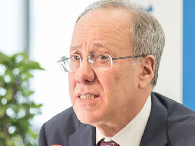 Wirtschaftsnobelpreisträger Roger B. Myerson bei der Verleihung der Oskar-Morgenstern-Medaille der Universität Wien