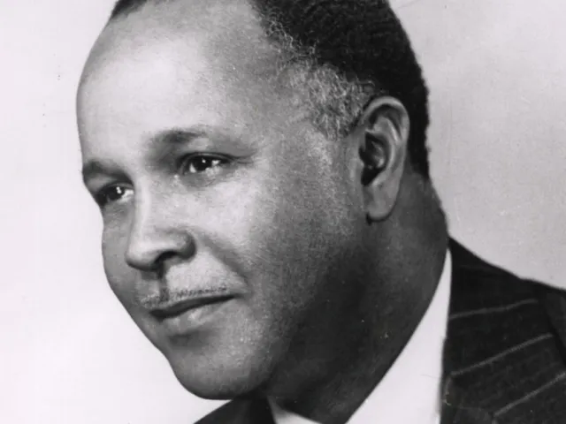 Percy Lavon Julian (1899–1975), Chemie
