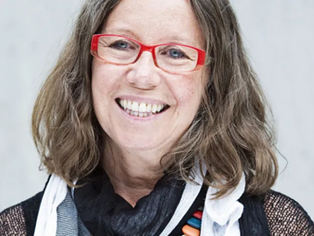 Renée Schroeder, Mikrobiologie, Biochemie