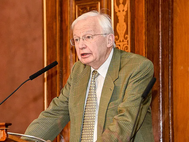 Nobelpreisträger Jean-Marie Lehn bei der Verleihung des Ehrendoktorats am Dies academicus der Universität Wien 2019
