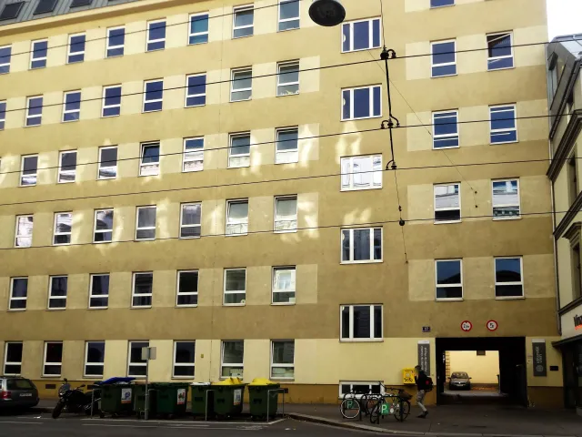 Gebäude der Fakultät für Physik und der Fakultät für Chemie, Währinger Straße 17