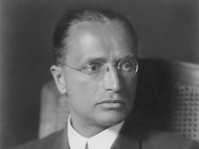 Hans Thirring (1888–1976), Theoretische Physik