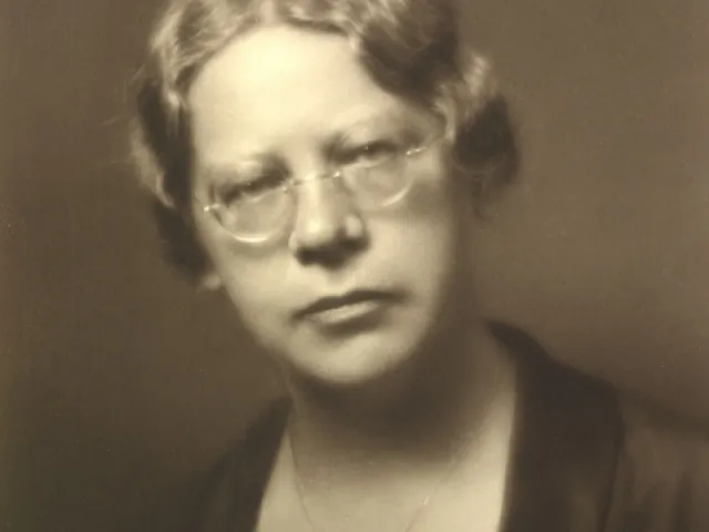 Christine Touaillon (1878–1928), Germanistik, Literaturgeschichte