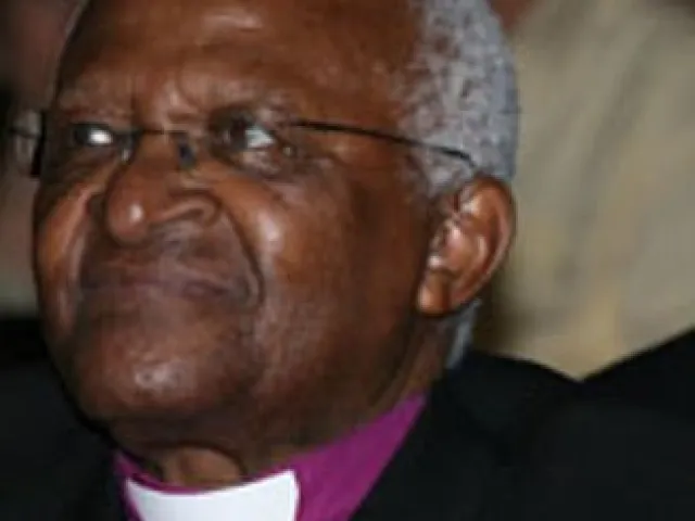 Desmond Tutu bei der Verleihung des Ehrendoktorats der Universität Wien
