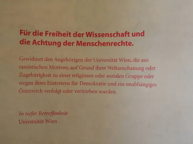 Gedenknische in der Aula der Universität Wien (rechts)