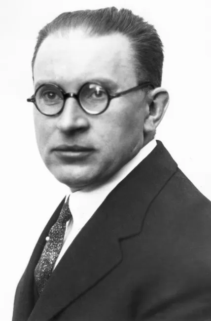 Julius Bauer (1887–1979), Innere Medizin