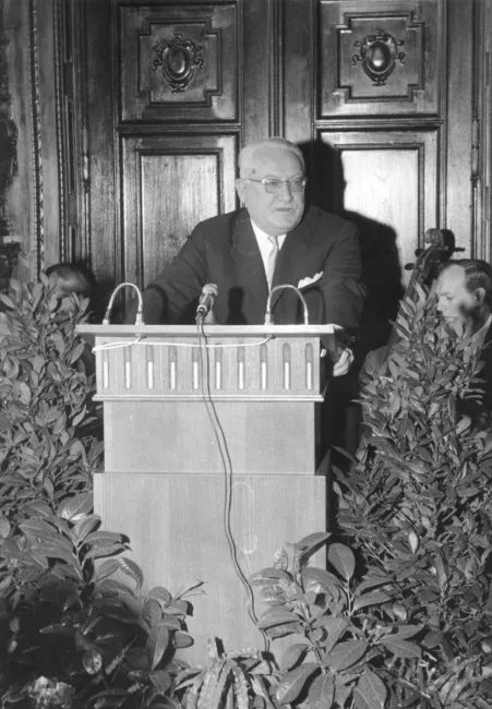 Erich Miksch bei der Verleihung der Ehrenbürgerschaft der Universität Wien