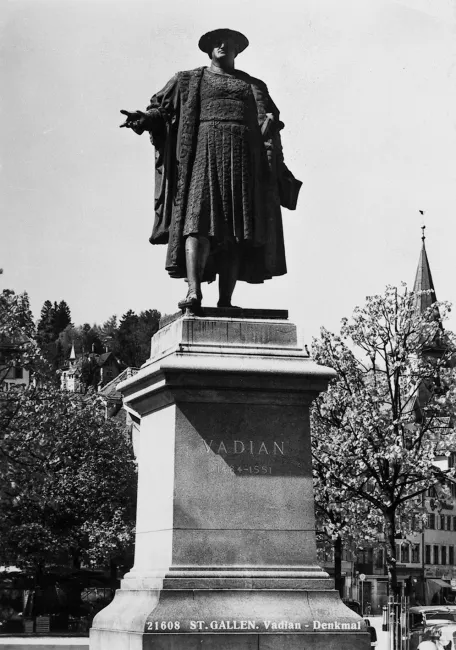 Denkmal für Joachim Vadianus (1483–1551, Humanist, Dichter) in St. Gallen Schweiz