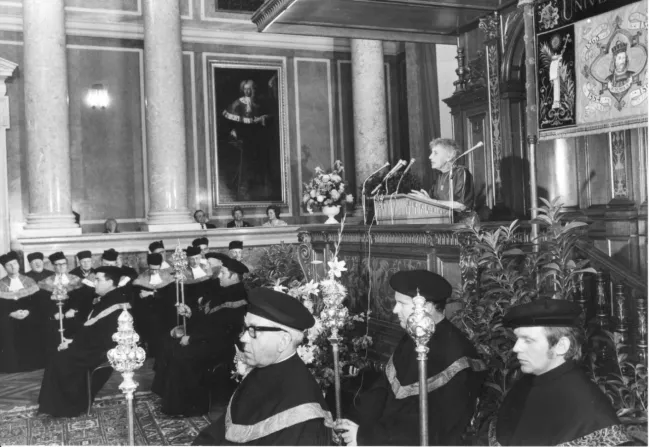 Anna Freud bei ihrer Dankesrede anlässlich der Verleihung des Ehrendoktorats der Medizinischen Fakultät der Universität Wien