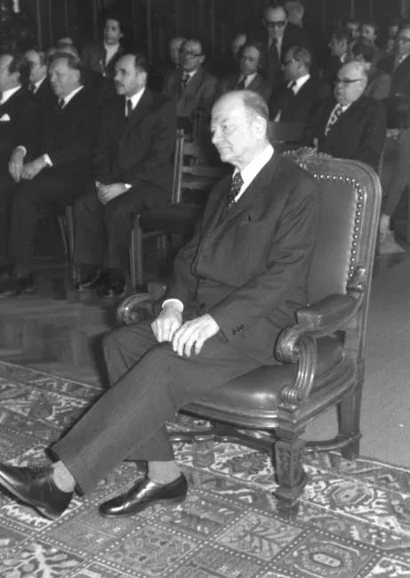 Gottfried Haberler bei der Ernennung zum Ehrensenator der Universität Wien