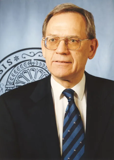 Günter Vinek (1939–2010), Angewandte Information und Informationssysteme