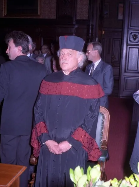 Kurt Schubert bei der Verleihung der Ehrensenatorenwürde
