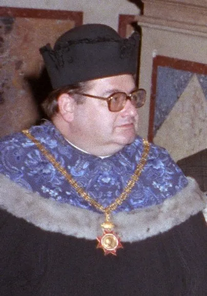 Dekan Jochem Schindler bei der Ernennung von Hans Mayr und Helmut Zilk zu Ehrensenatoren der Universität Wien
