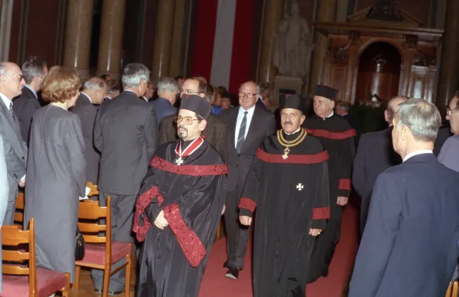 Ehrenbürger Ludwig Koller und Reinhard Kaiser u.a. Ehrengäste bei der Ernennung von Hans Mayr und Helmut Zilk zu Ehrensenato…