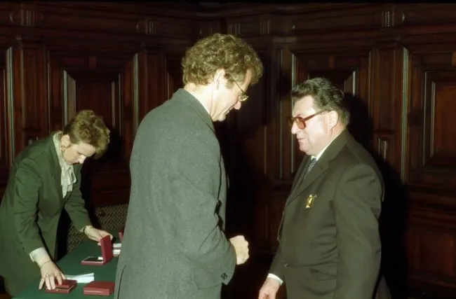 Erich Rauscher bei der Verleihung des Ehrenzeichens der Universität Wien