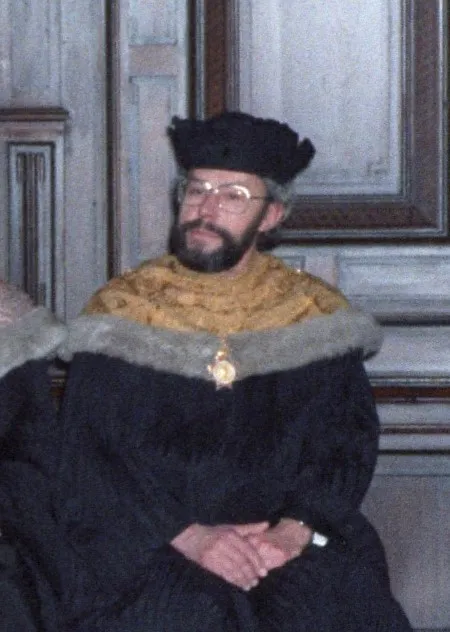 Dekan Wolfgang Langer bei der Ernennung von Peter Henn zum Ehrenbürger der Universität Wien