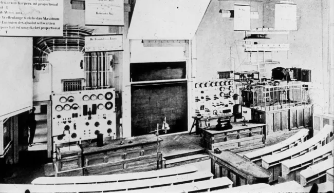 Hörsaal des physikalischen Institutes
