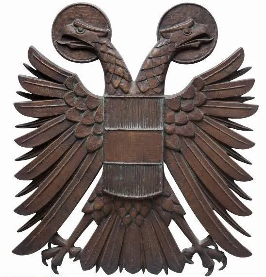 Austrofaschistischer Doppeladler von Wilhelm Bormann, Originalausstattung des Auditorium Maximum 1936