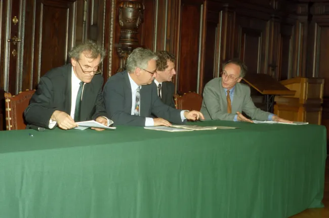 Eröffnung des ersten Wissenschaftskollegs 1994 als Vorläufer der späteren Doktoratskollegs, von rechts nach links: FWF-Präsi…