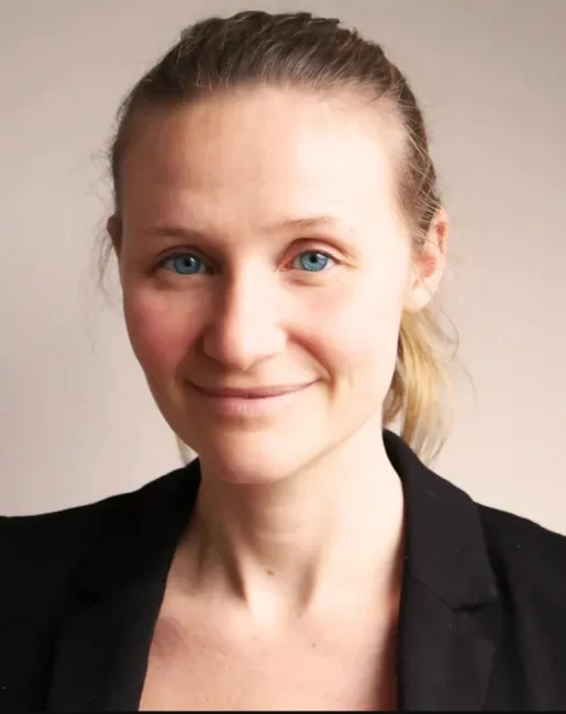 Teresa Hiergeist, Französische und Spanische Literatur- und Kulturwissenschaft