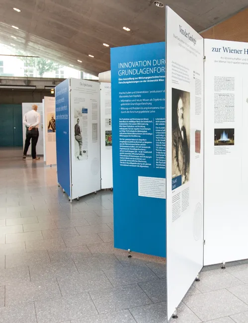 Ausstellung „Innovation durch Grundlagenforschung“