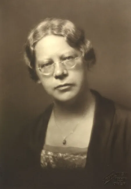 Christine Touaillon (1878–1928), Germanistik, Literaturgeschichte