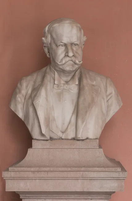 Denkmal für Wilhelm Emil Wahlberg (1824–1901) im Arkadenhof der Universität Wien, gestaltet von Melanie Horsetzky von Hornth…