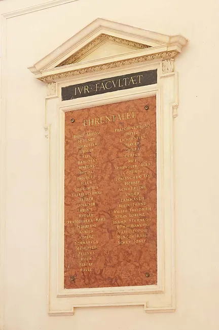 Ehrentafel der Rechts- und Staatswissenschaftlichen Fakultät, Aula der Universität Wien