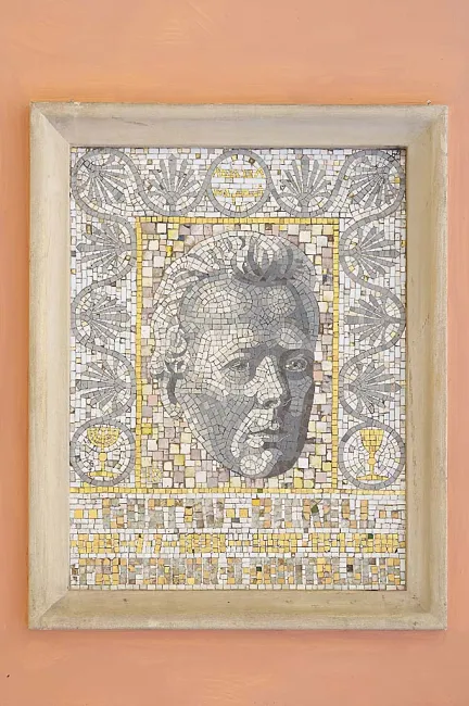 Denkmal für Gustav Bickell (1838–1906) im Arkadenhof der Universität Wien, gestaltet von Karl Nickmann, enthüllt 1921