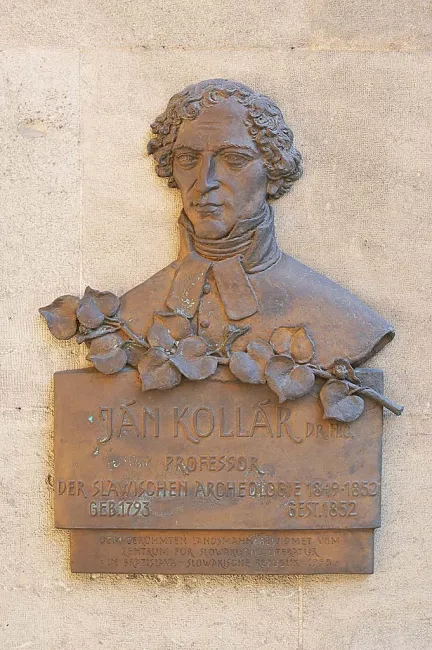 Denkmal für Ján Kollár (1793–1852) im Arkadenhof der Universität Wien, gestaltet von Ľudmila Cvengrošová, enthüllt 1998