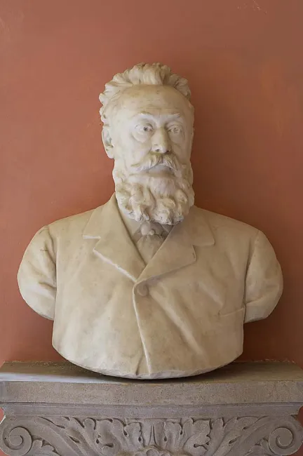Denkmal für Adolf Lieben im Arkadenhof der Universität Wien, gestaltet von Karl Kundmann, enthüllt 1922