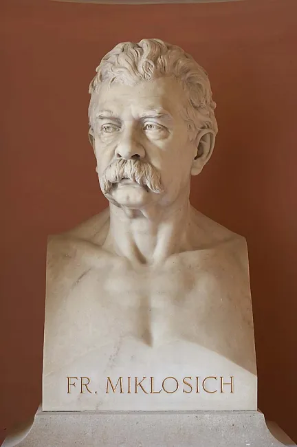 Denkmal für Franz von Miklosich (1813–1891) im Arkadenhof der Universität Wien, gestaltet von Johann Scherpe, enthüllt 1897
